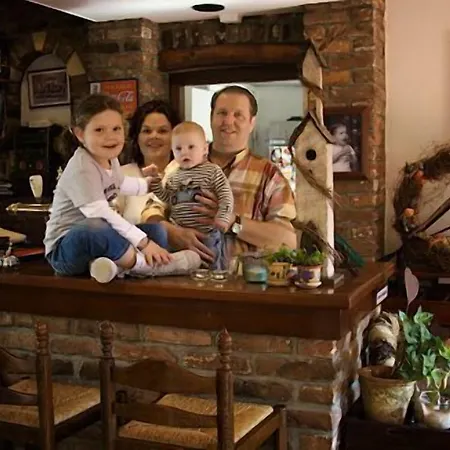 Heijenrath מלון 2*